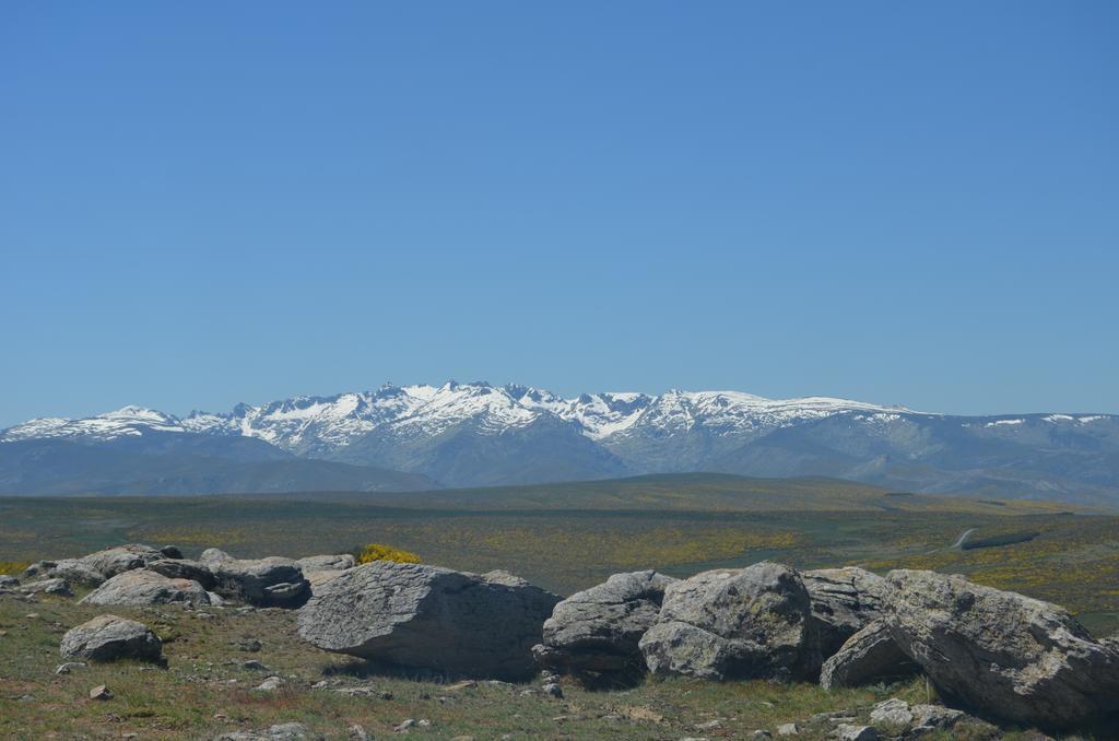 فندق Hostal Refugio De Gredos نافاريدوندا دي غريدوس المظهر الخارجي الصورة