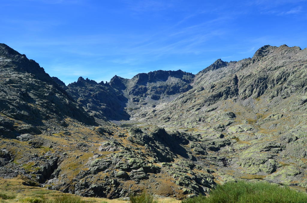 فندق Hostal Refugio De Gredos نافاريدوندا دي غريدوس المظهر الخارجي الصورة